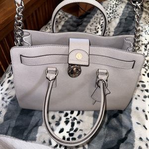 **Like new** Grey Michael Kors purse